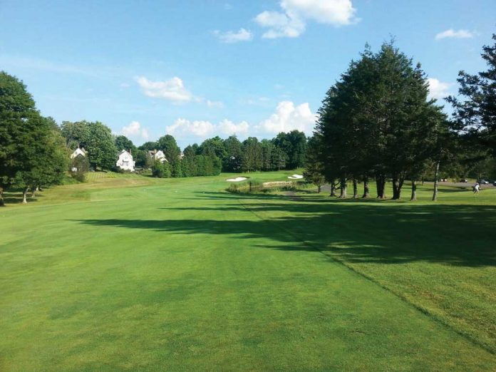 Suffield_Country_Club_Suffield_CT_signatureHole